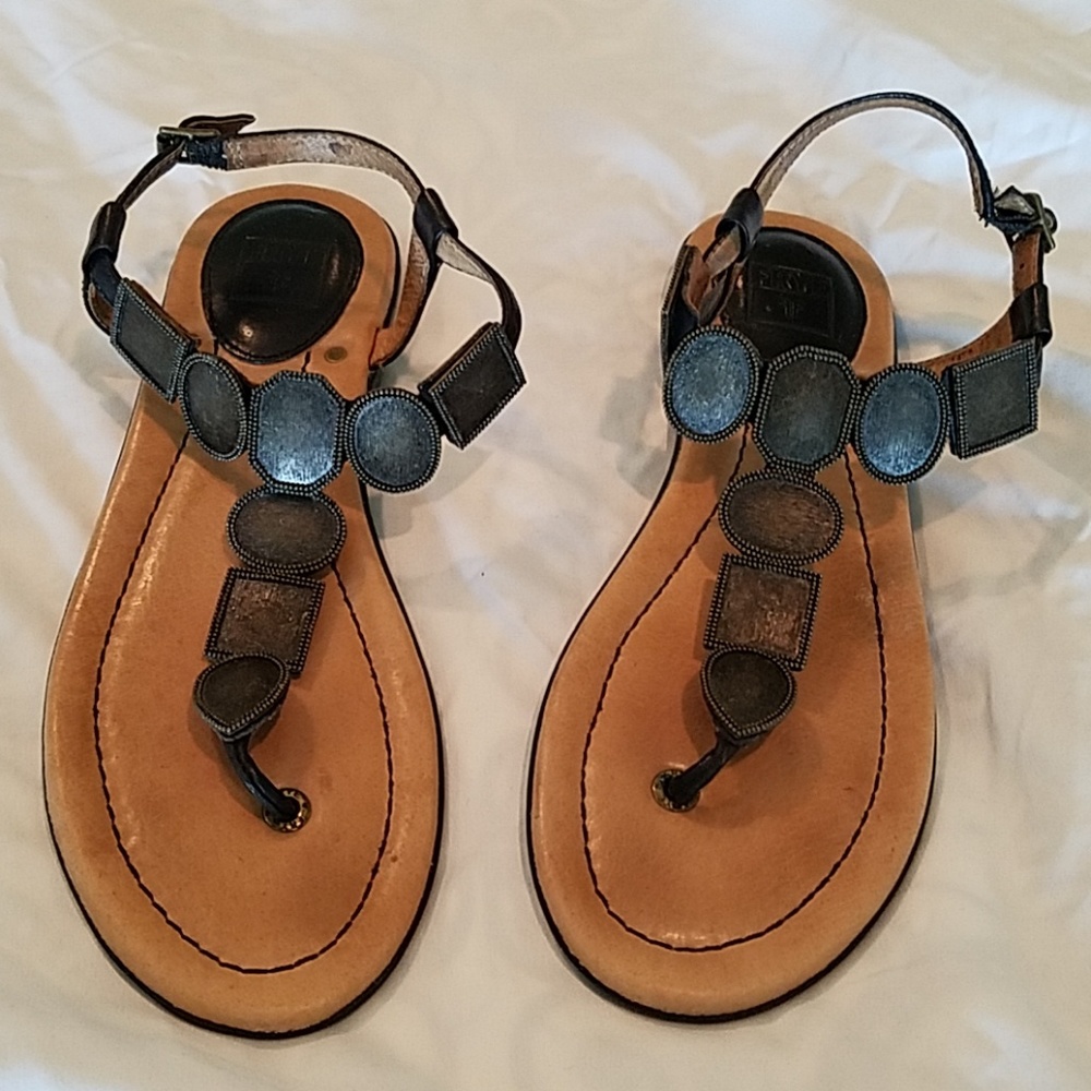 Frye sandals size 7 1/2